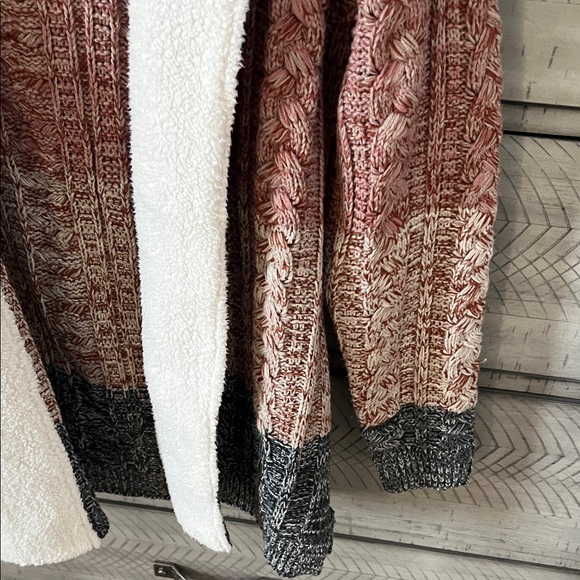 Pink and Gray Knit Cardigan - Picture 3 of 4